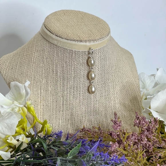 Choker necklace pearls white velvet necklace drop pendant pearl necklace cream - Picture 5 of 11